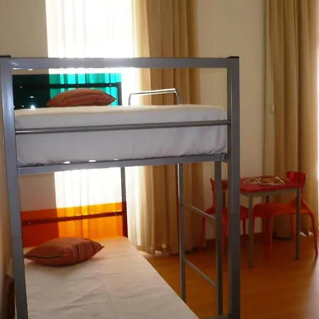 Hi - De Juventude Albergue *